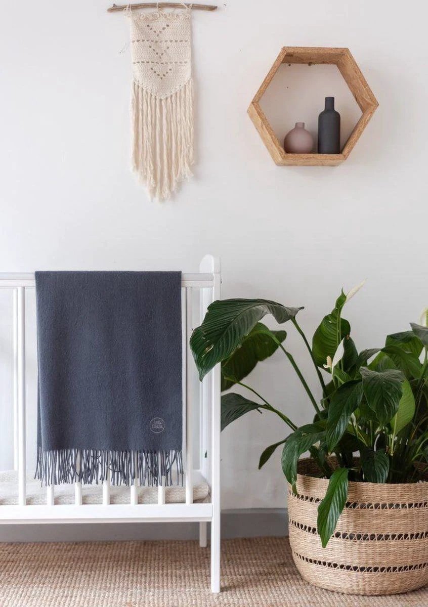 Babydekentje Donker Grijs - 75x110 - Lamswol - TBCo Scotland by MoodCompanyNL