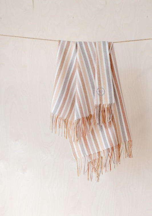 MoodCompanyNL - Babydekentje Gestreept Beige - 75x110 - Lamswol - TBCo Scotland - 5055603554851