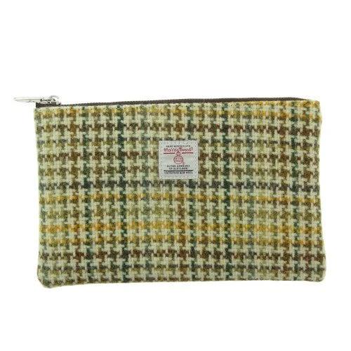 Etui Berneray Geel, groen, bruin dogtooth - 22 x 14 - Harris Tweed - Glen Appin of Scotland by MoodCompanyNL