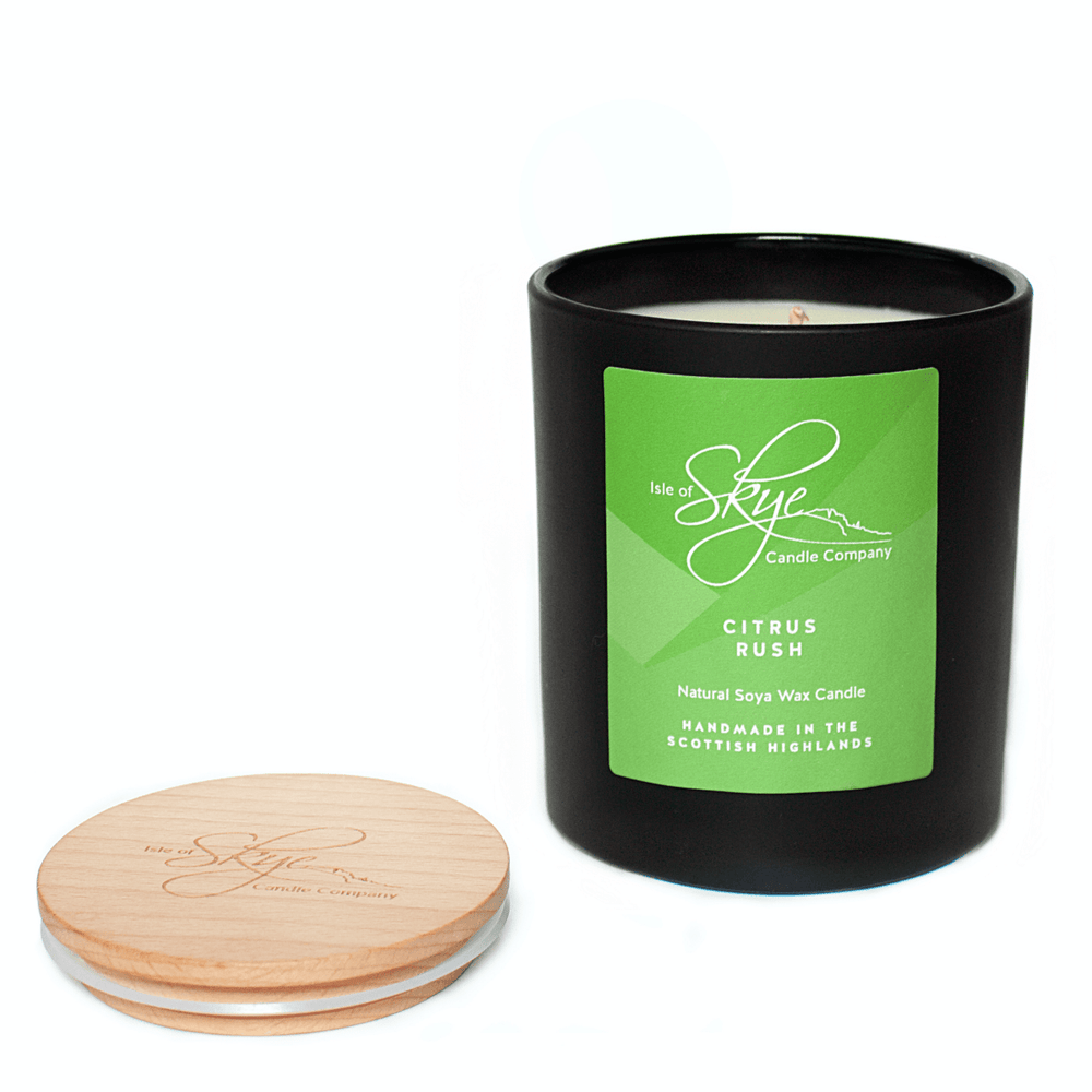 MoodCompanyNL - Geurkaars Citrus Rush Large - 45 uur - Sojawas - Isle of Skye Candle - 5060346380612