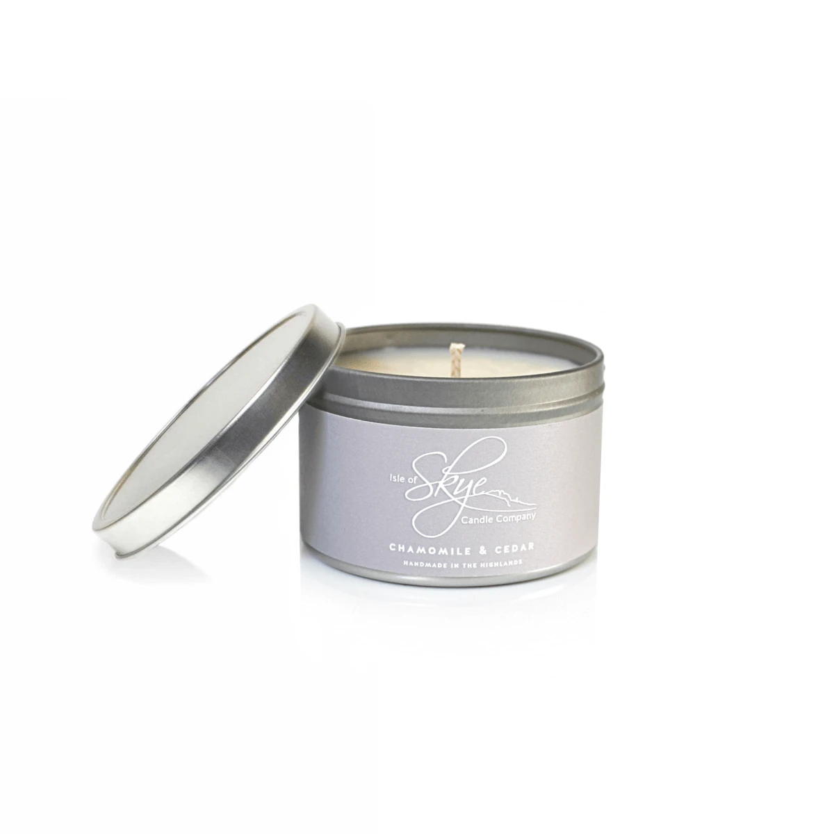 Geurkaars Kamille en Cederhout Blikje - 30 uur - Sojawas - Isle of Skye Candle by MoodCompanyNL