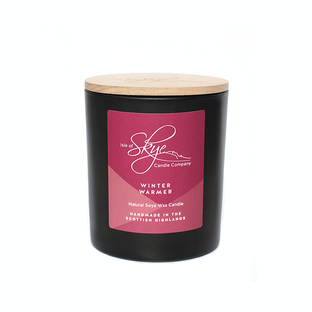 MoodCompanyNL - Geurkaars Winter Warmer Large - 45 uur - Sojawas - Isle of Skye Candle - 5060346380360