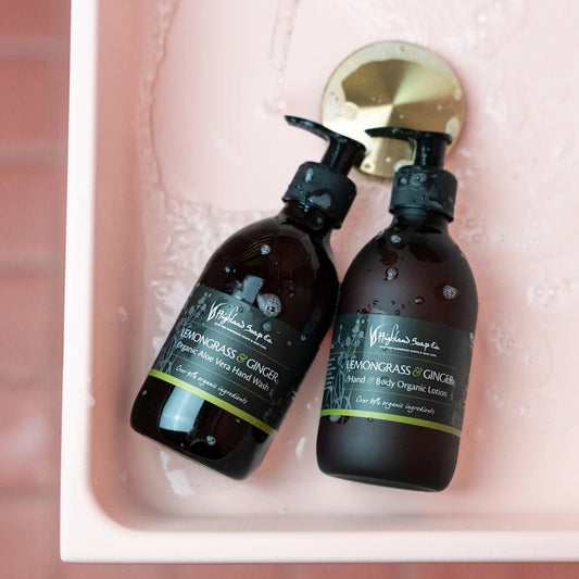 MoodCompanyNL - Lemongrass & Ginger – Fris & Pittig - Biologische Hand - & Bodylotion 300ml - 5060188000556