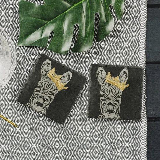 Onderzetters Zebra met gouden kroon - Gegraveerd - Leisteen - Just Slate Company Scotland by MoodCompanyNL
