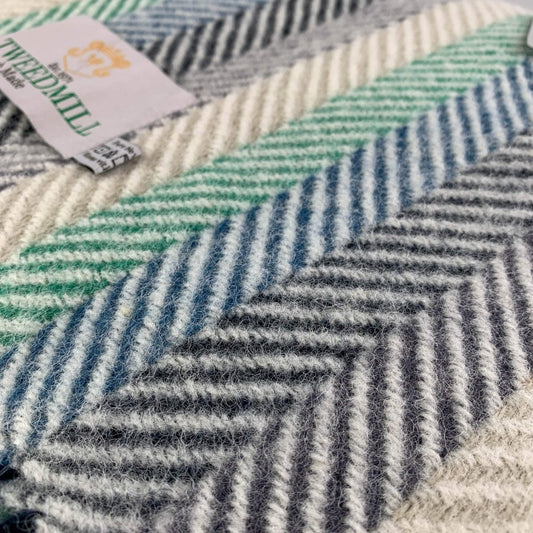 MoodCompanyNL - Plaid Gestreept Blauw en Groen (Riverland Green and Blue) - 150x183 - Nieuw Wol - Tweedmill UK - 5060674578873