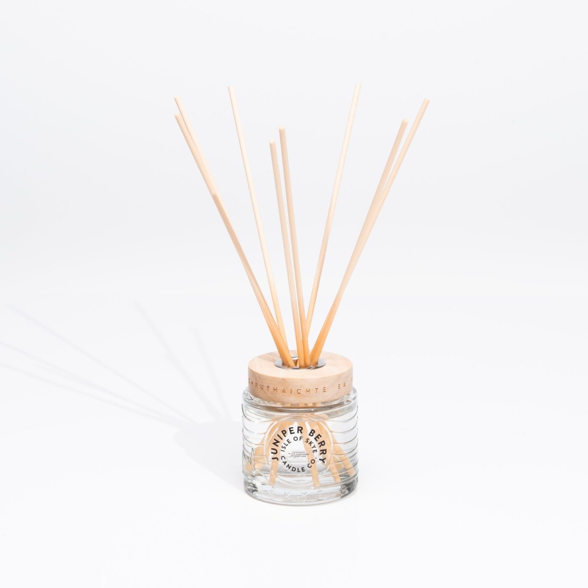 Mood Company - Reed Diffuser Juniper Berry - Handgemaakt - 10 weken - Isle of Skye Candle Company -