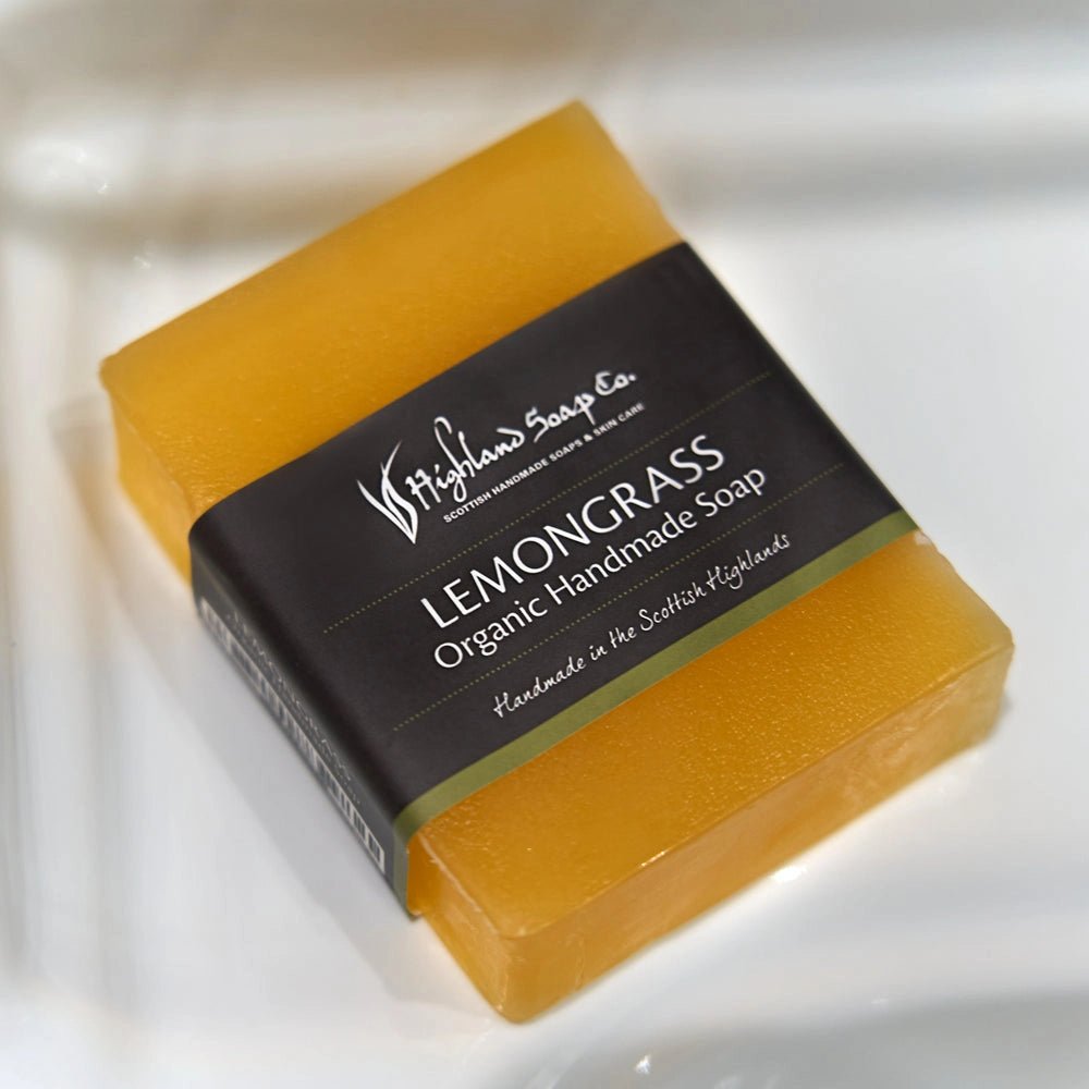 MoodCompanyNL - Lemongrass & Ginger – Fris & Pittig - Biologische Glycerine Zeep 150g - 5060188000068