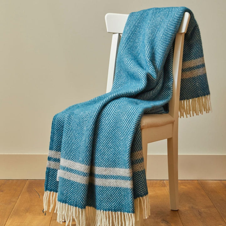 Mood_Company Plaid Visgraat 2 streep BlauwGroen (Teal) en Grijs - 150x183 - Nieuw Wol - Tweedmill UK