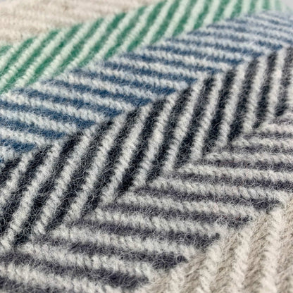 MoodCompanyNL - Plaid Gestreept Blauw en Groen (Riverland Green and Blue) - 150x183 - Nieuw Wol - Tweedmill UK - 5060674578873