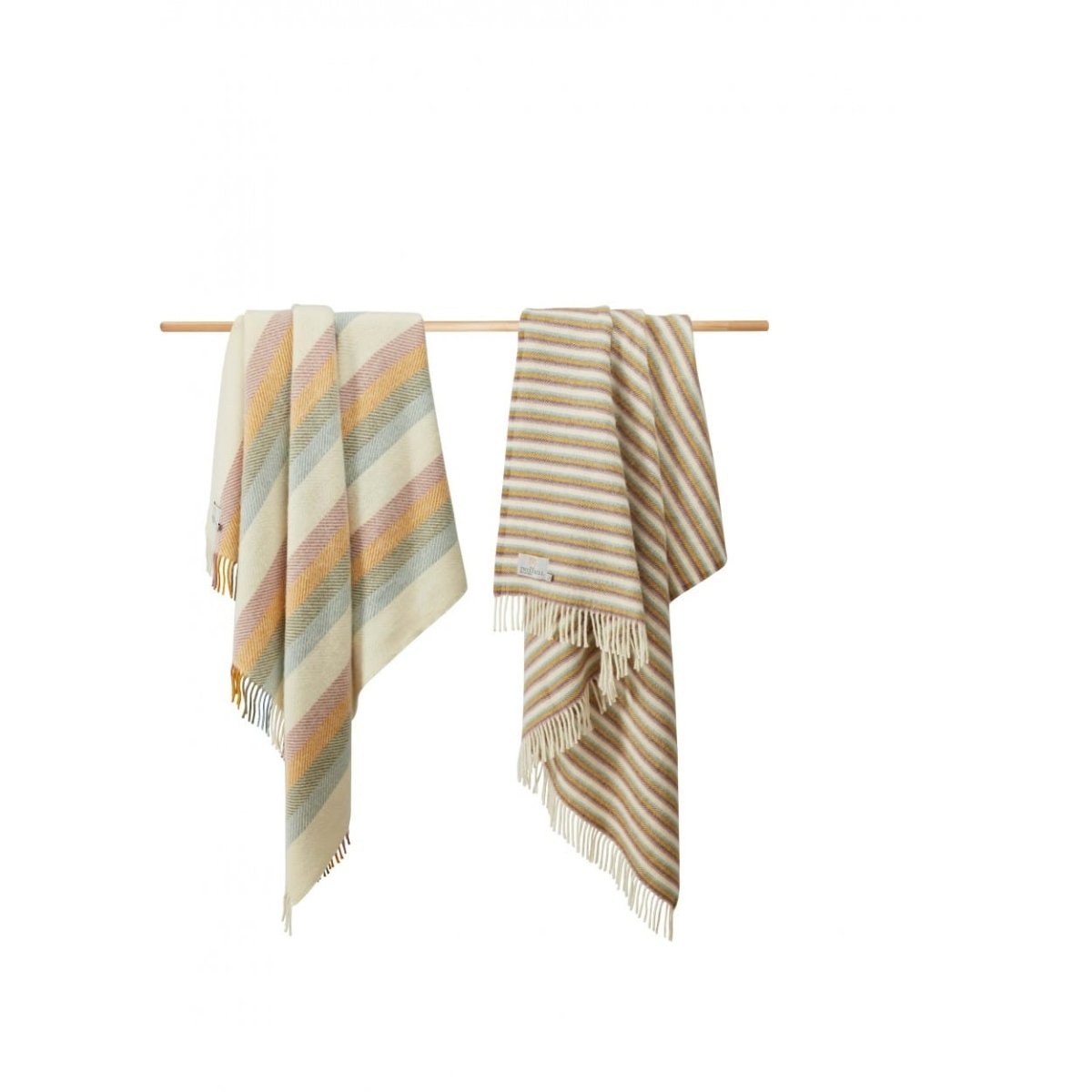 MoodCompanyNL - Plaid Gestreept Zonsondergang (Sunset) - 150x183 - Nieuw Wol - Tweedmill UK - 5060958300275