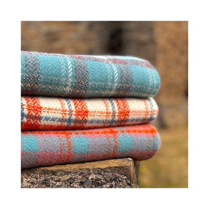 Mood Company - Plaid Trio Check Llwyd Oranje-Wit - 150x183 - Nieuw Wol - Tweedmill UK - 5060958308257