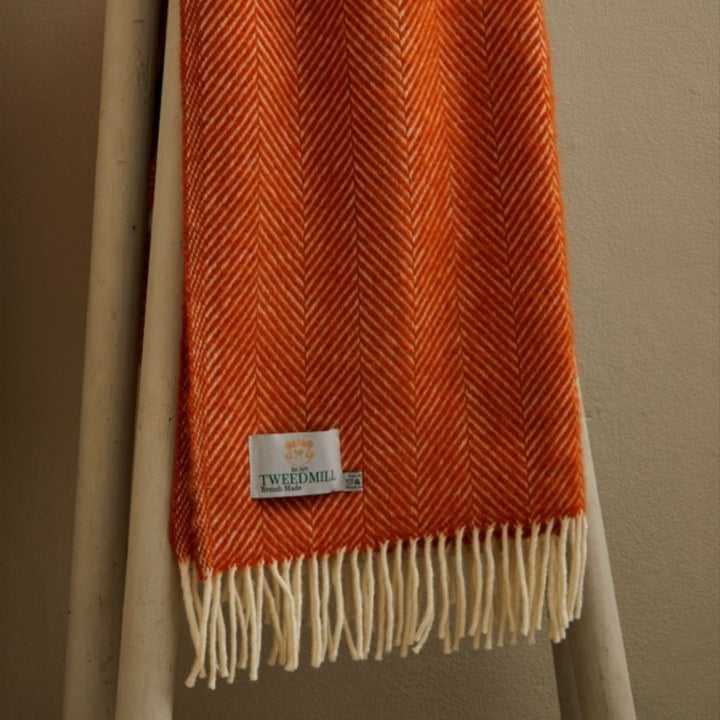 MoodCompanyNL - Plaid Visgraat Kaneel Oranje - Rood (Cinnamon) - 150x183 - Nieuw Wol - Tweedmill UK - 5060958301906