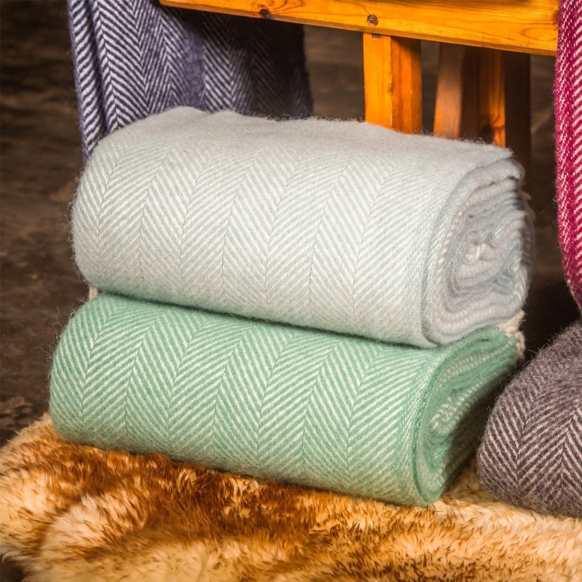 MoodCompanyNL - Plaid Visgraat Zee Groen - 150x183 - Nieuw Wol - Tweedmill UK - 5060067700607