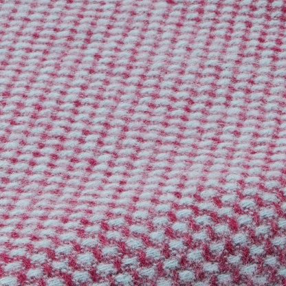 MoodCompanyNL - Plaid zonder franje Twill Roze met Oceaanblauw - 140x200 - Nieuw Wol - Tweedmill UK - 5060958302668