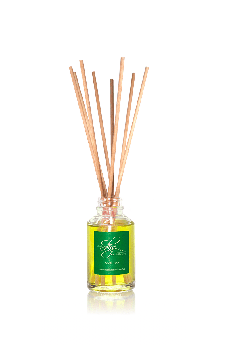 MoodCompanyNL - Reed Diffuser Dennengeur (Scots Pine) - 12 weken - Isle of Skye Candle - 5060346381428