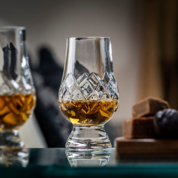 MoodCompanyNL - Reisset met 2 Cut Whiskyglazen - Leren houder - Loodkristal - Glencairn Crystal Scotland - 0884513000388