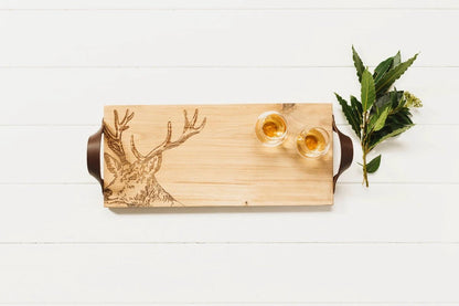 MoodCompanyNL - Serveerplank Edelhert met leren handvatten - 45x20 - Schots Eikenhout - Scottish Made - 5060426286759