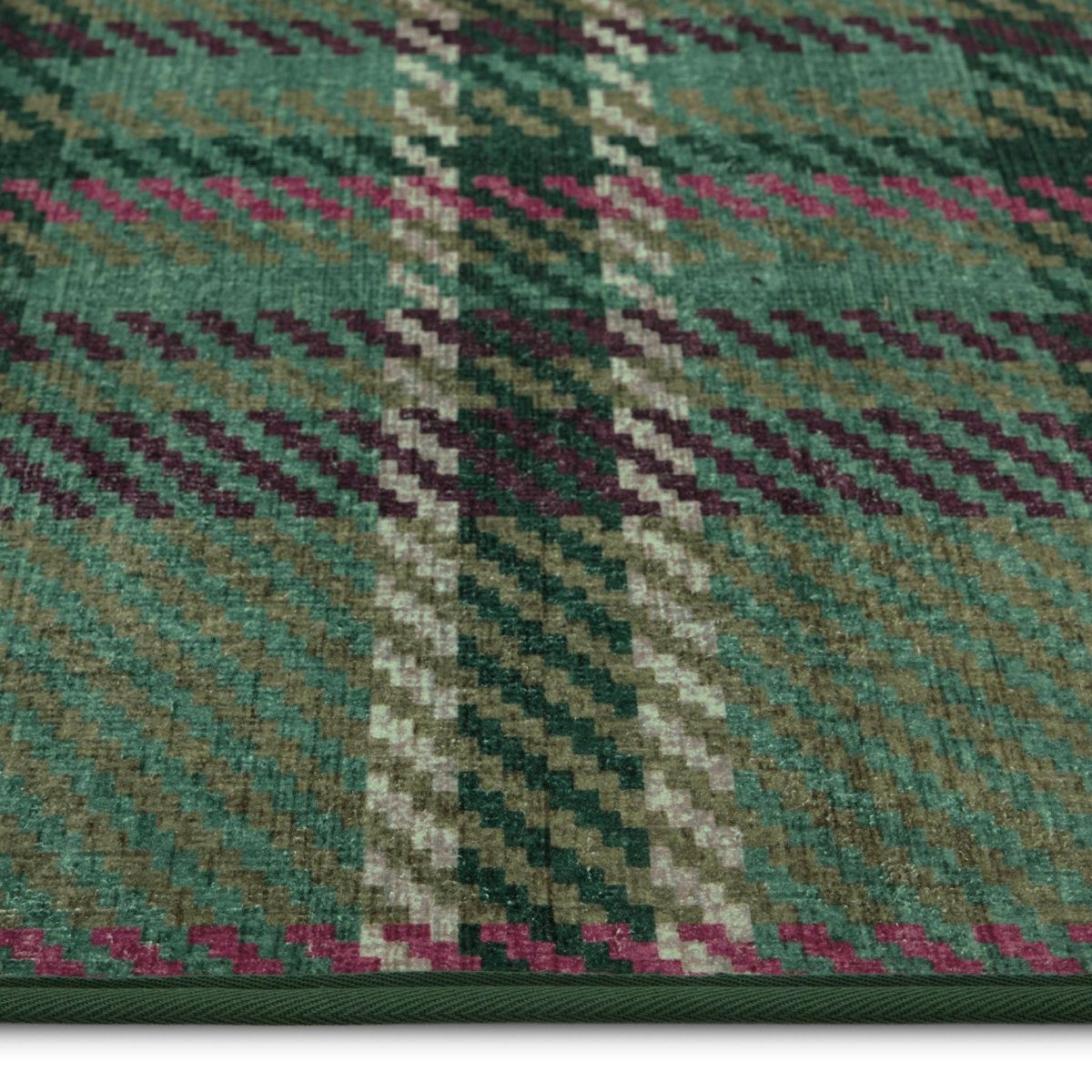 Mood Company - Vloerkleed Isla Smaragdgroen - Wasbaar Gerecycled - 160x230 - Phoenox Textiles UK - 5026134650220