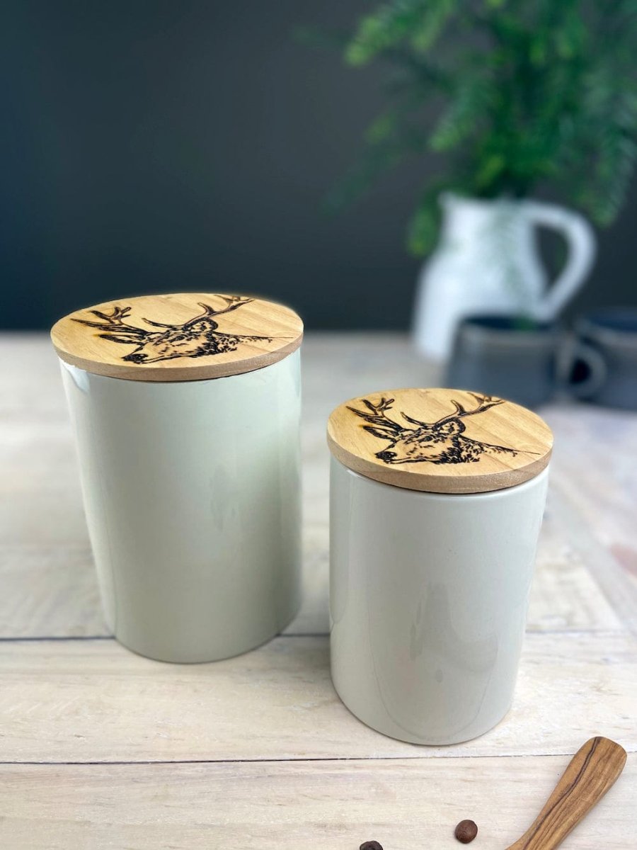 MoodCompanyNL - Voorraadpot Edelhert Medium - 16x11 - Gegraveerd - Scottish Made - 5060949550245